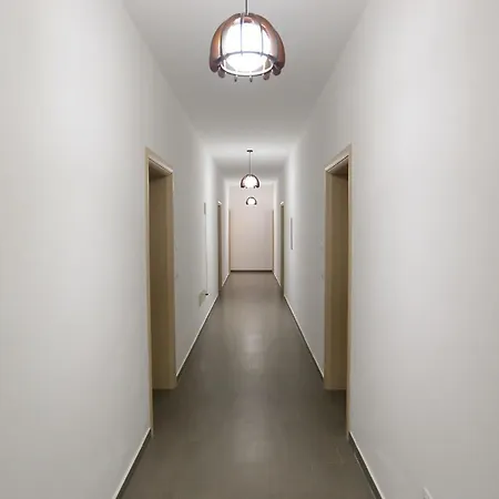 Jaho Hotel *