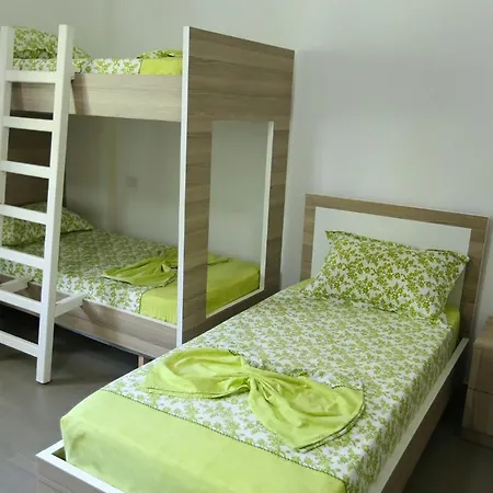 Jaho Hotel *