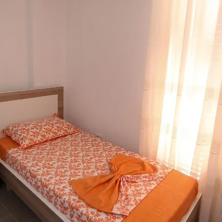 Jaho Hotel *